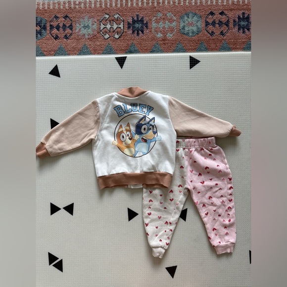 FREE with any kids purchase|Bluey letterman jacket & sweatpants 18-24M, CUTE! - Picture 1 of 8